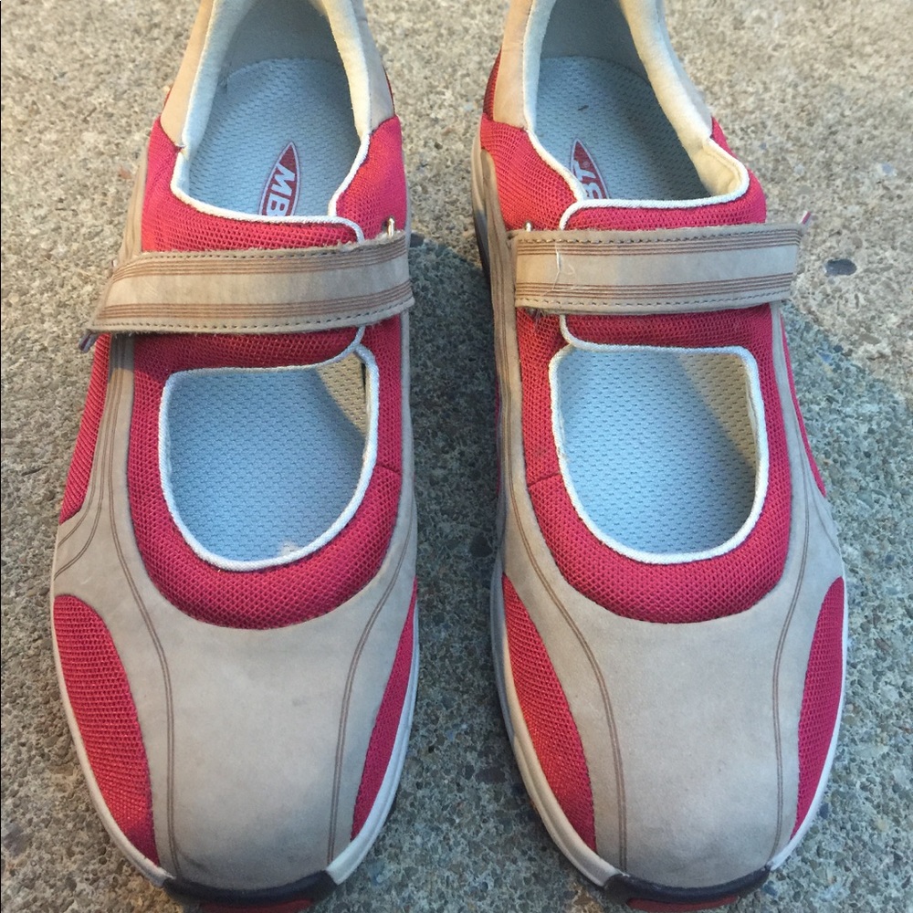 Women's MBT Red & Tan Leather Toning Sneakers 10M